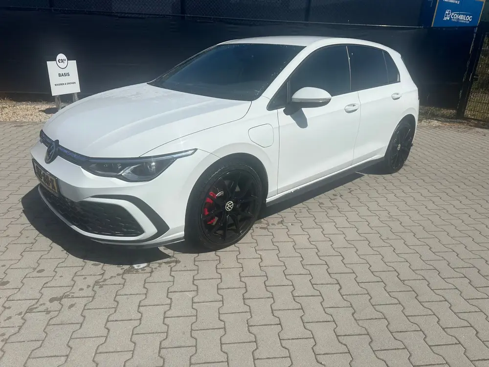 Volkswagen Golf 1.4 Ehybrid 245pk DSG 2022 Wit uit 2022, foto 2