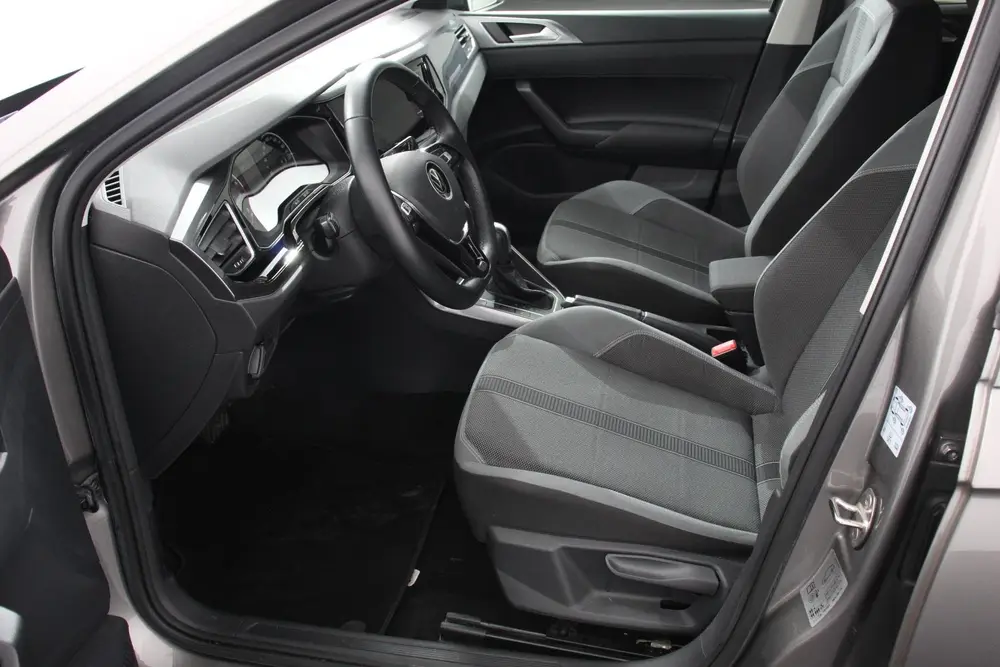 Volkswagen Polo 1.0 TSI 110pk DSG Highline Navigatie Apple C uit 2021, foto 8