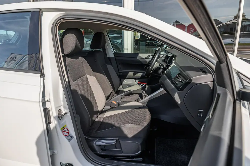 Volkswagen Polo 1.0 TSI 95pk Life | Navigatie | PDC | Carpla uit 2022, foto 17