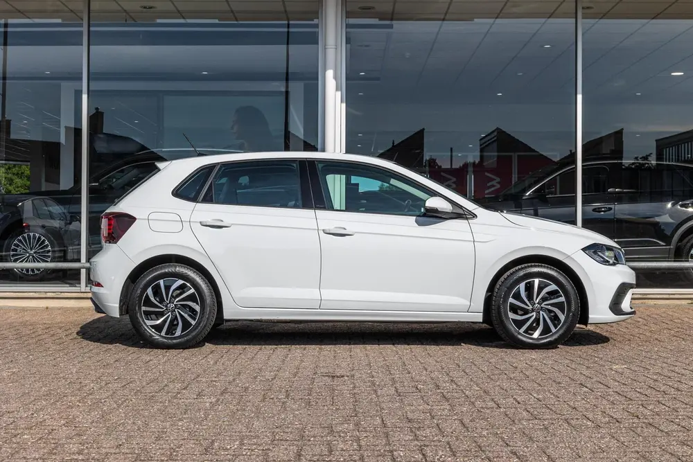 Volkswagen Polo 1.0 TSI 95pk Life | Navigatie | PDC | Carpla uit 2022, foto 3