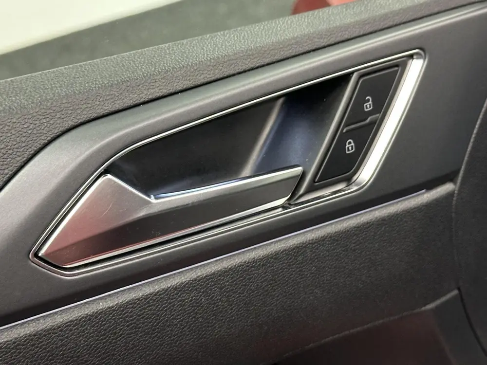 Volkswagen Polo 1.0 TSI R-Line Business PANO IQ CARPLAY CAME uit 2022, foto 17