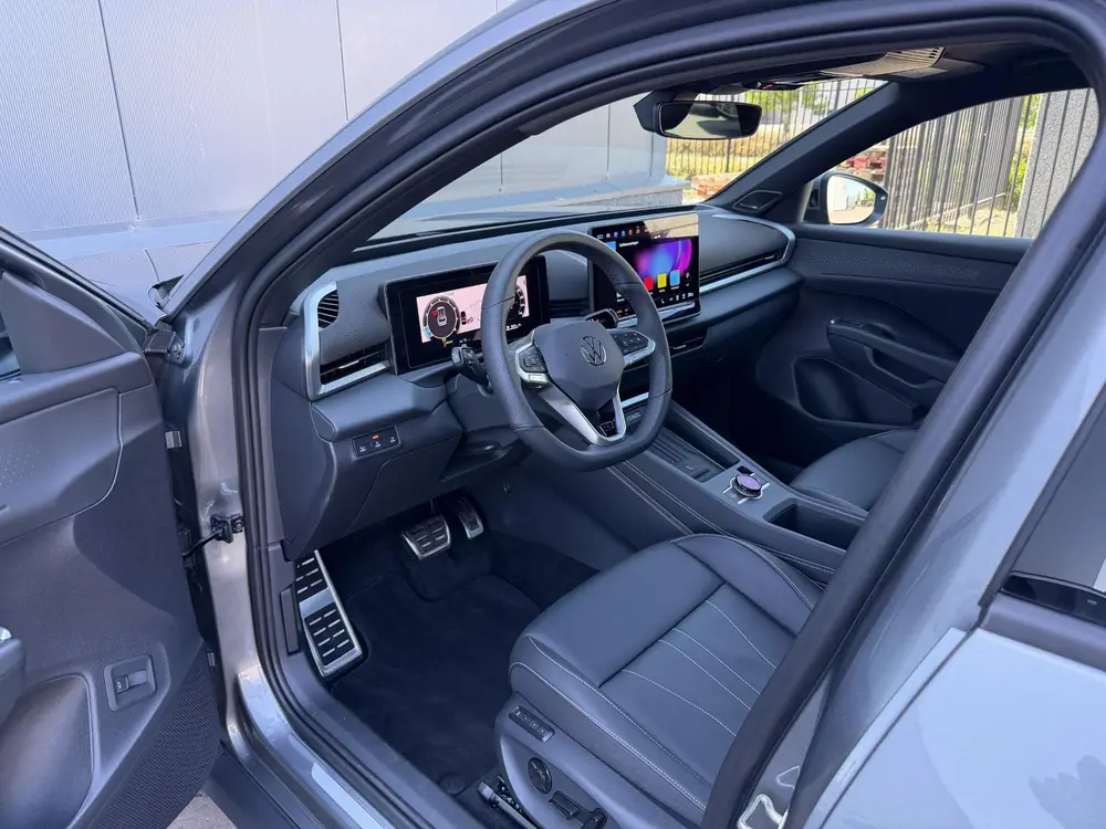 Volkswagen T-Roc 1.5 eTSI R-Line uit 2026, foto 10