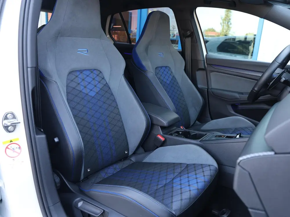 Volkswagen Golf 2.0 TSI R 4Motion 320Pk DSG | Panoramadak | uit 2022, foto 8