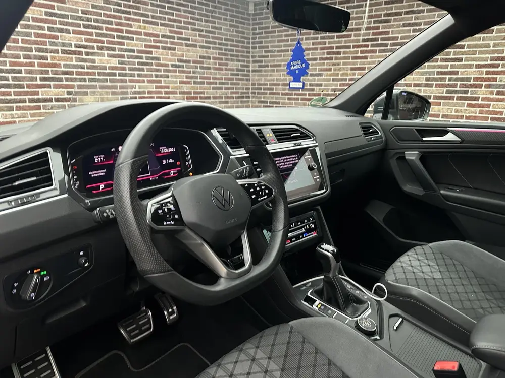 Volkswagen Tiguan 2.0 TSI 4Motion R LINE HEAD UP uit 2021, foto 3