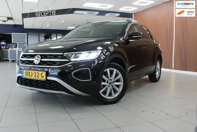 Volkswagen T-Roc 1.5 TSI Life Automaat | Airco | Adaptieve c uit 2022