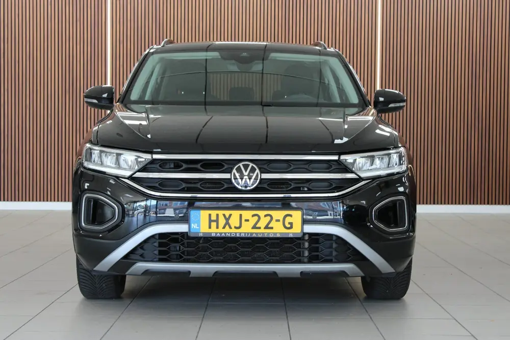 Volkswagen T-Roc 1.5 TSI Life Automaat | Airco | Adaptieve c uit 2022, foto 2