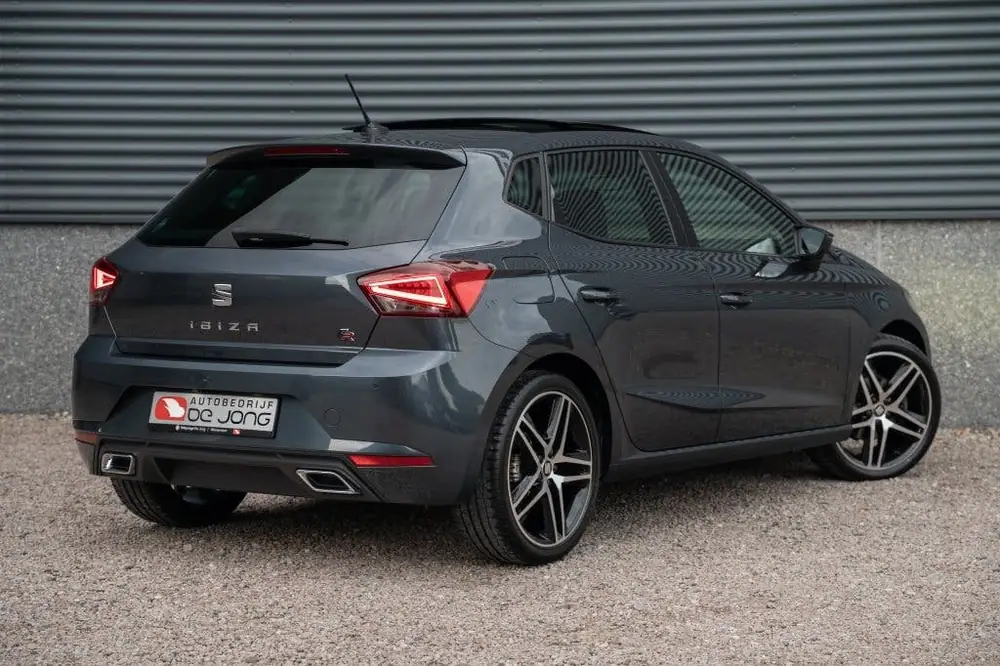 SEAT Ibiza 1.0 TSI FR 110PK | Pano | Camera | Keyless | DSG uit 2021, foto 2