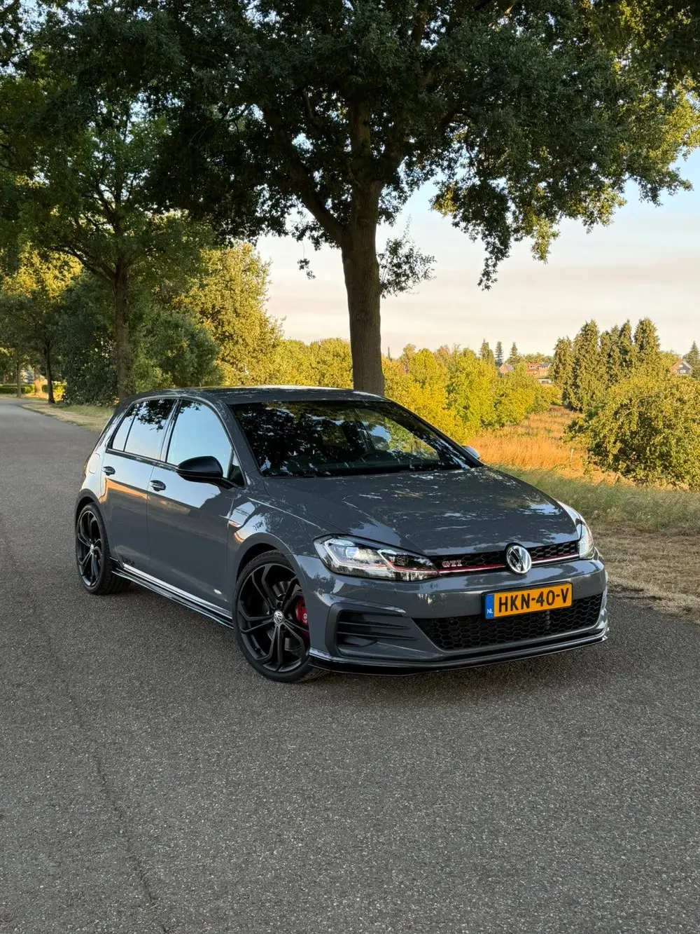 Volkswagen Golf VII Golf GTI TCR Akrapovic DCC Dynaudio Pure Grey uit 2019