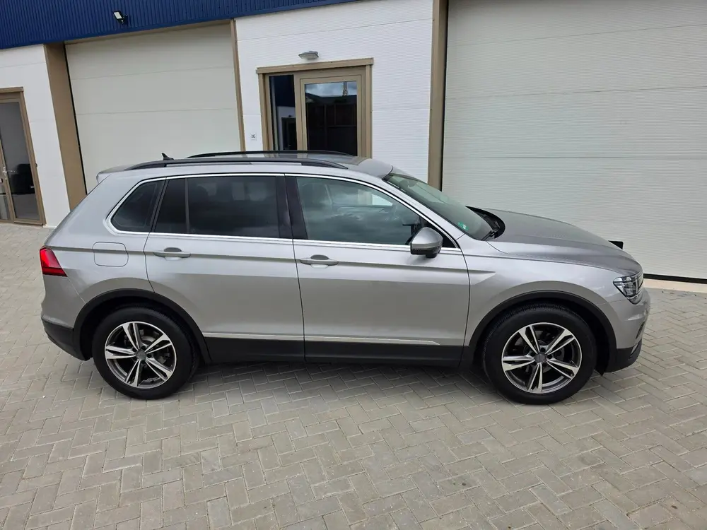 Volkswagen Tiguan 1.5 TSI Comfortline Business uit 2020, foto 18
