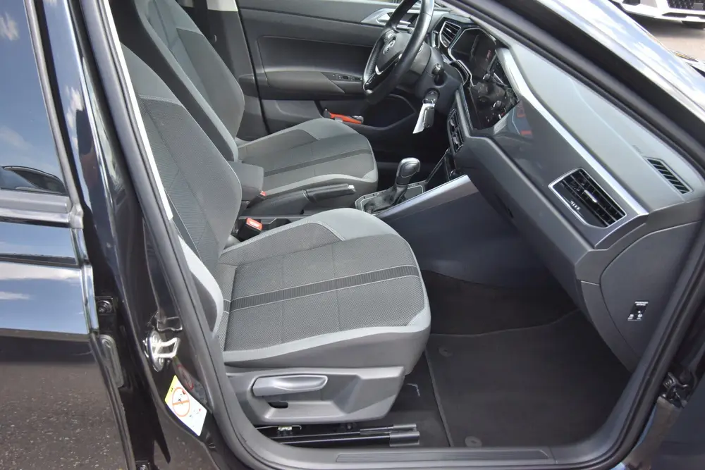 Volkswagen Polo 1.5 TSI Highline Business R-Line , VIRTUAL C uit 2020, foto 10