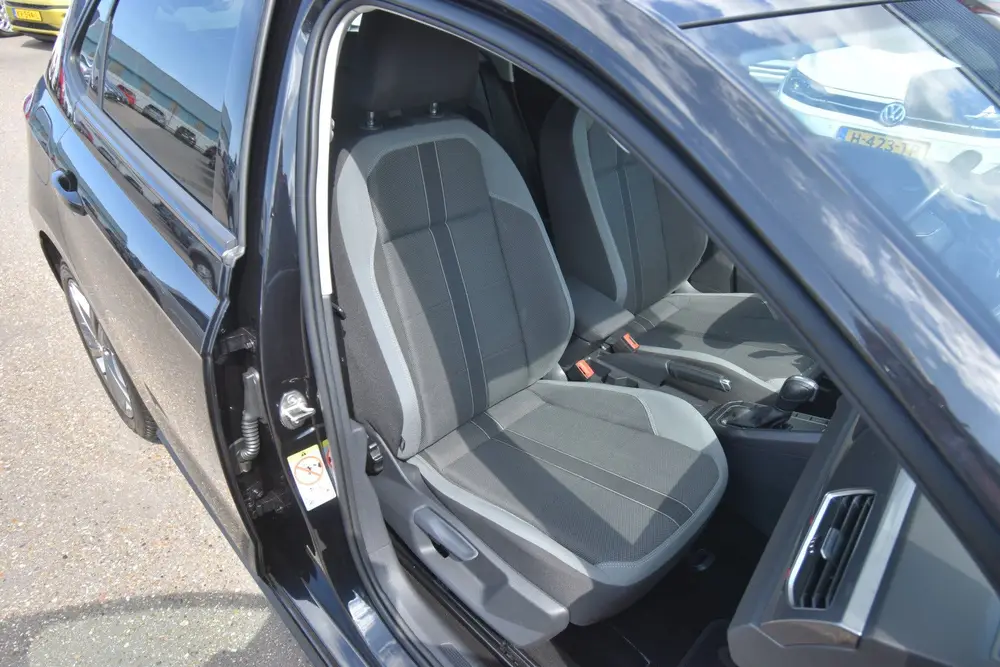 Volkswagen Polo 1.5 TSI Highline Business R-Line , VIRTUAL C uit 2020, foto 11