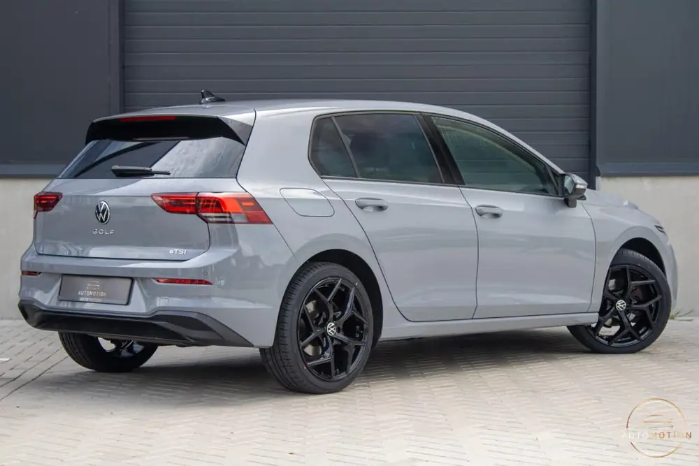 Volkswagen Golf 1.0 eTSI Life Harman Kardon Stoelverwarming uit 2020, foto 2