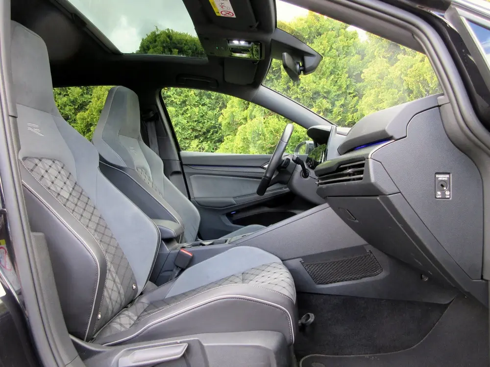 Volkswagen Golf 1.5 eTSI R-Line*Pano * Virt. cockpit * Sfeer uit 2022, foto 15
