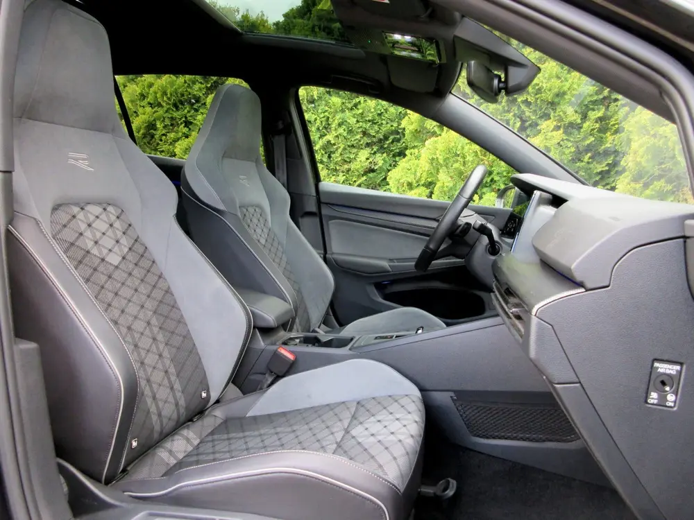 Volkswagen Golf 1.5 eTSI R-Line*Pano * Virt. cockpit * Sfeer uit 2022, foto 18