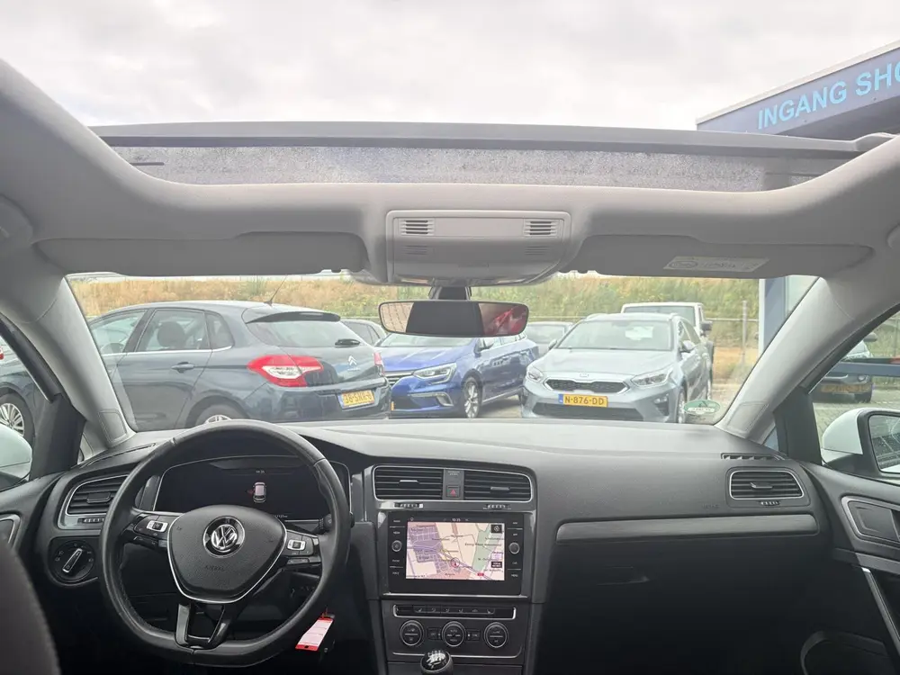 Volkswagen Golf 1.5 TSI Highline Pano dak uit 2019, foto 17