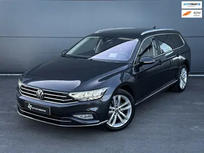 Volkswagen Passat Variant 1.5 TSI Business, Pilot assist, AC uit 2021