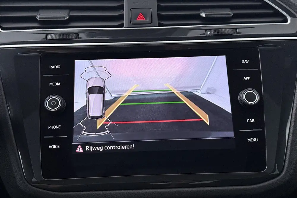 Volkswagen Tiguan 1.4 TSI eHybrid R-Line Business+ (PANORAMA uit 2022, foto 17