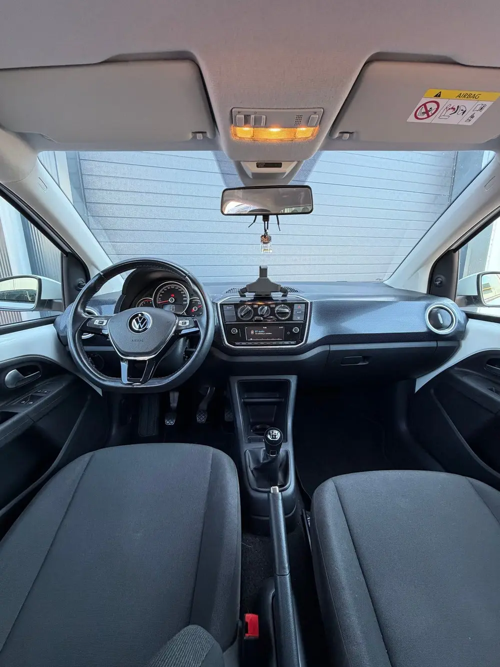 Volkswagen Up! 1.0 60PK 4D BMT 2020 Wit uit 2020, foto 8