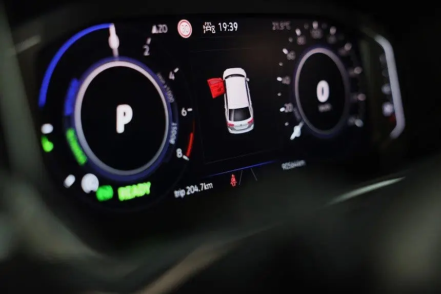 Volkswagen Tiguan 1.4 TSI eHybrid R-Line Business+ / Leder / uit 2022, foto 9