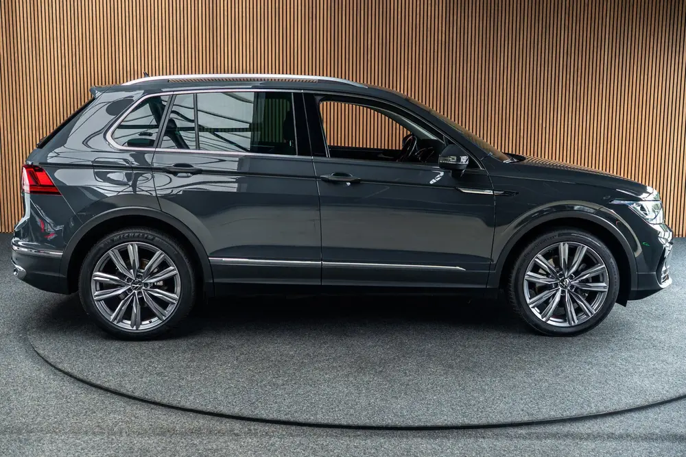 Volkswagen Tiguan 2.0 TSI 4M Alcantara leer Virtual PDC Clim uit 2022, foto 7