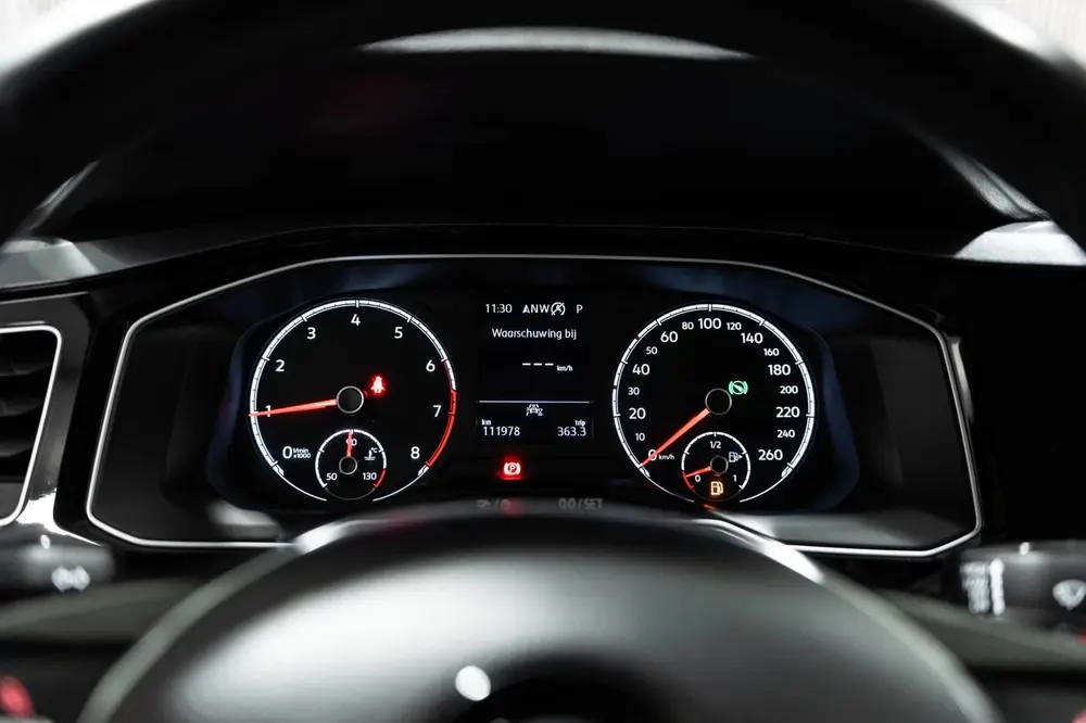 Volkswagen POLO 1.0 TSI R-Line DSG LED CRUISE PDC 2020 uit 2020, foto 19