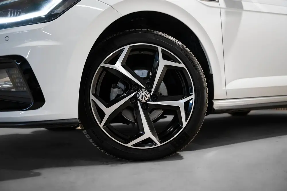 Volkswagen POLO 1.0 TSI R-Line DSG LED CRUISE PDC 2020 uit 2020, foto 3