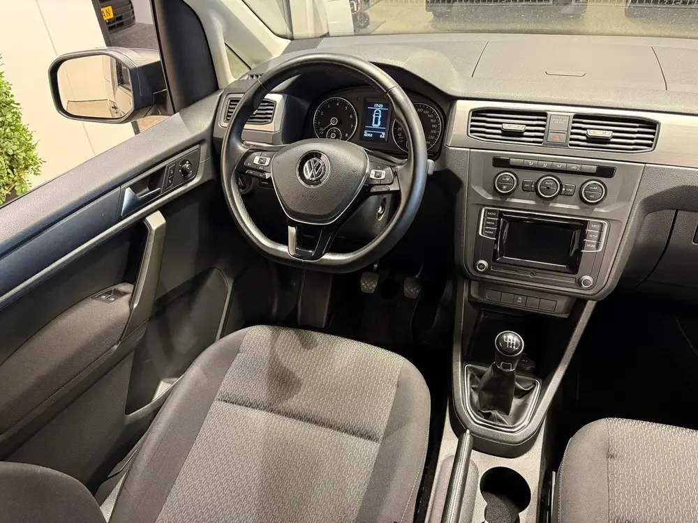 Volkswagen Caddy L1 Rolstoelauto 3+1 of 5+0 uit 2019, foto 15