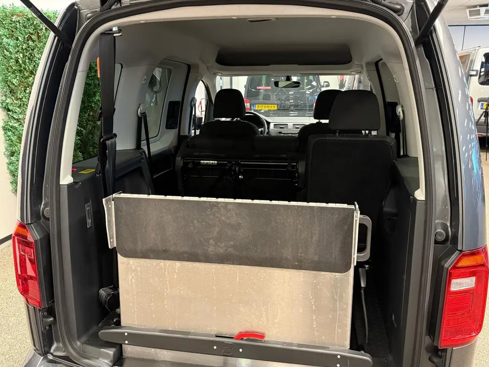 Volkswagen Caddy L1 Rolstoelauto 3+1 of 5+0 uit 2019, foto 7