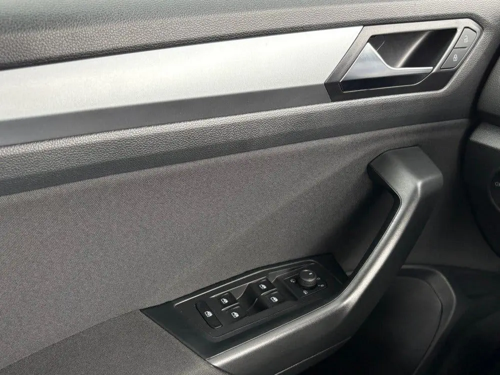 Volkswagen T-Roc 1.5 TSI ACT AUT. FACELIFT LED NAVI CARPLAY uit 2023, foto 16