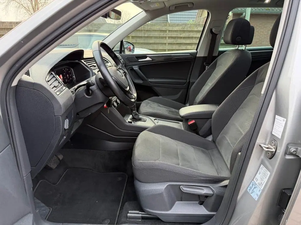 Volkswagen TIGUAN 1.5 TSI DSG HIGHLINE Panodak Trekhaak Virt uit 2019, foto 15