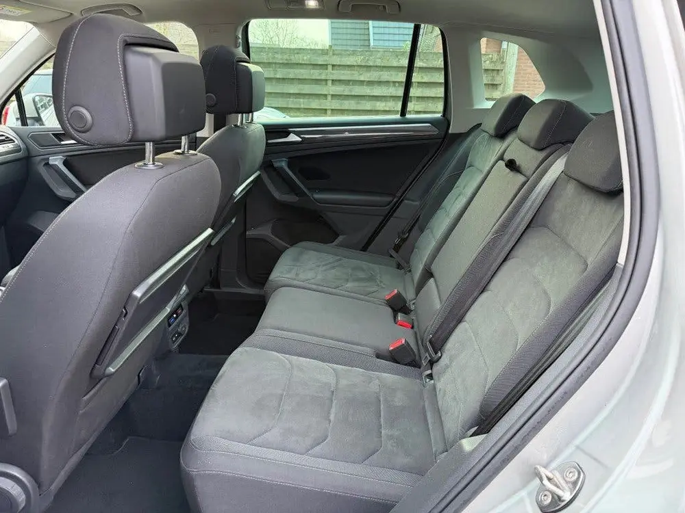 Volkswagen TIGUAN 1.5 TSI DSG HIGHLINE Panodak Trekhaak Virt uit 2019, foto 17