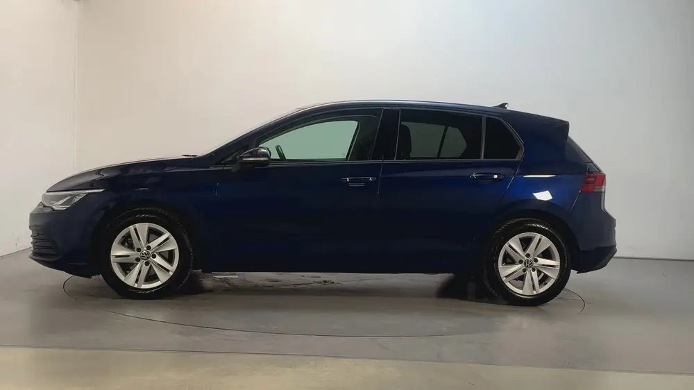 Volkswagen Golf 1.0 TSI 110pk Life Sfeerverlichting Navigati uit 2024, foto 13