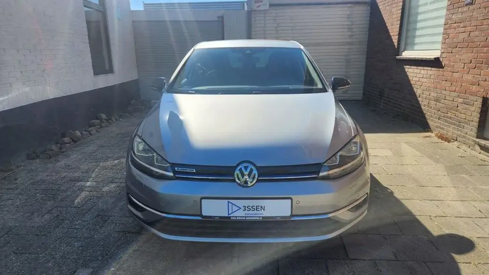 Volkswagen Golf IQ-Drive 1.5 TSI Comfortline uit 2020, foto 2