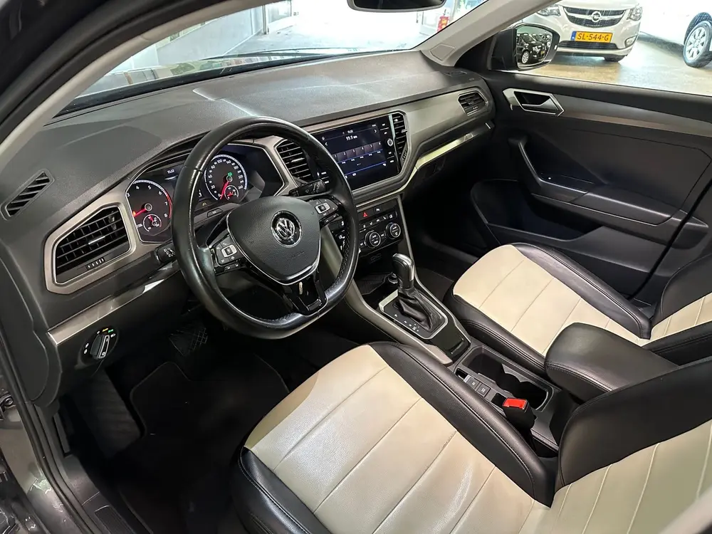 Volkswagen T-Roc 1.5 TSI Sport - Pano - Led - Camera - Apple uit 2020, foto 10