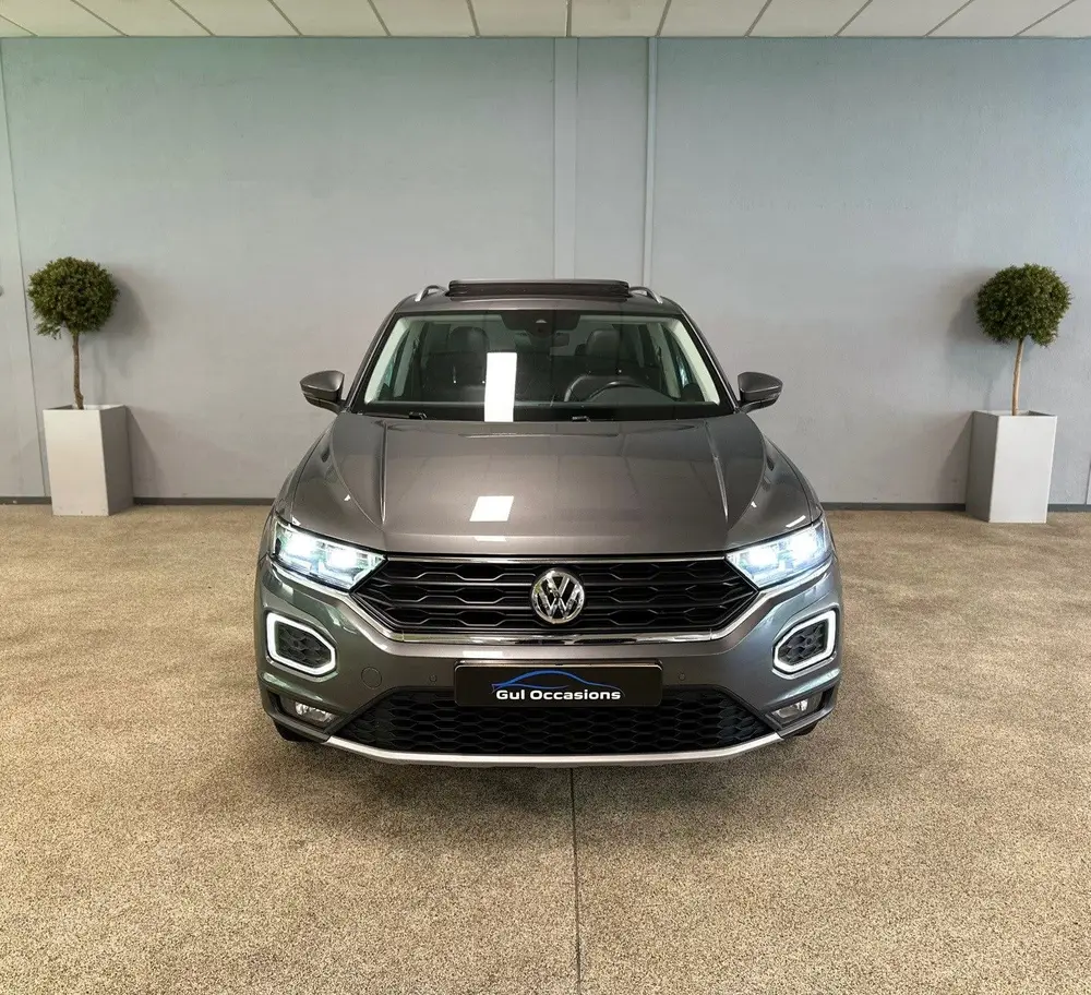 Volkswagen T-Roc 1.5 TSI Sport - Pano - Led - Camera - Apple uit 2020, foto 2