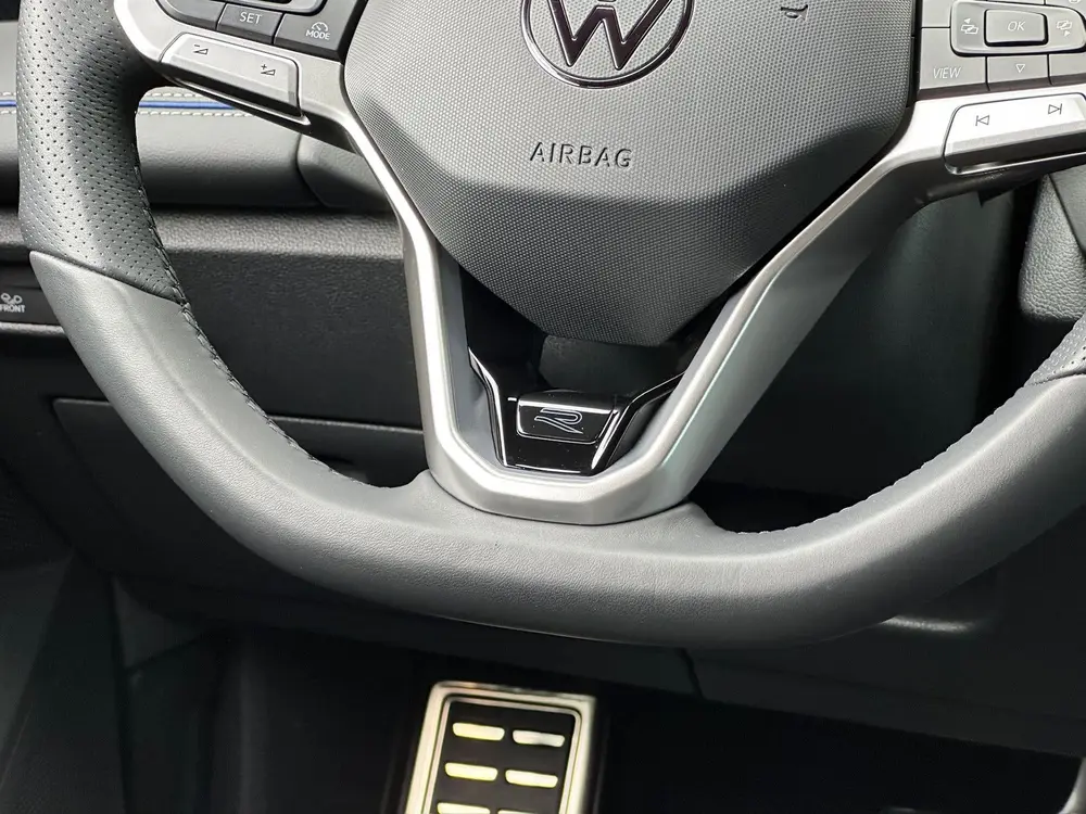 Volkswagen Tiguan 1.5 eHybrid R-Line | Black line | 360 Came uit 2025, foto 14
