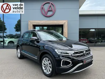 Volkswagen T-Roc 1.5 TSI 150pk DSG Style Carplay | Camera | uit 2024