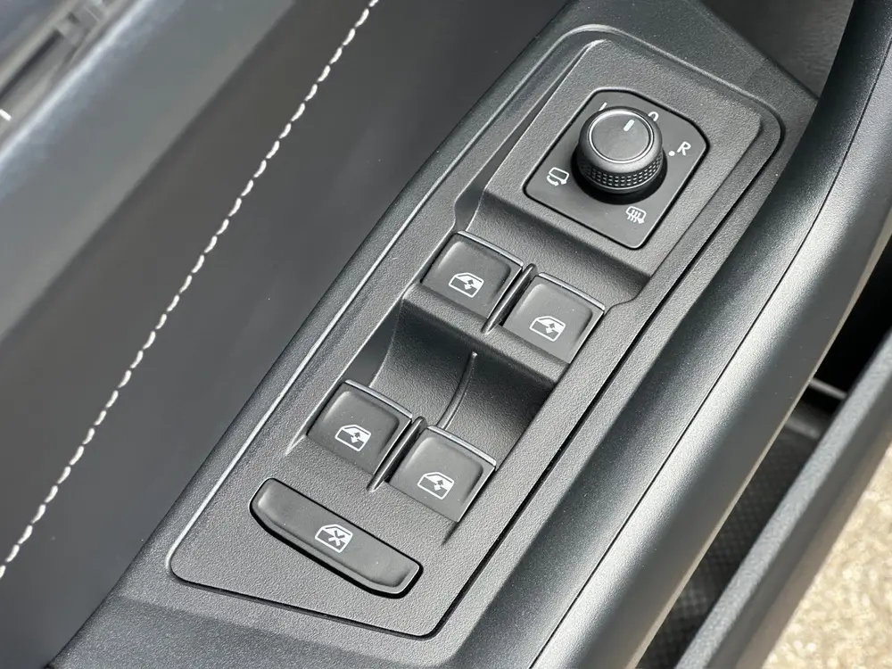 Volkswagen T-Roc 1.5 TSI 150pk DSG Style Carplay | Camera | uit 2024, foto 9