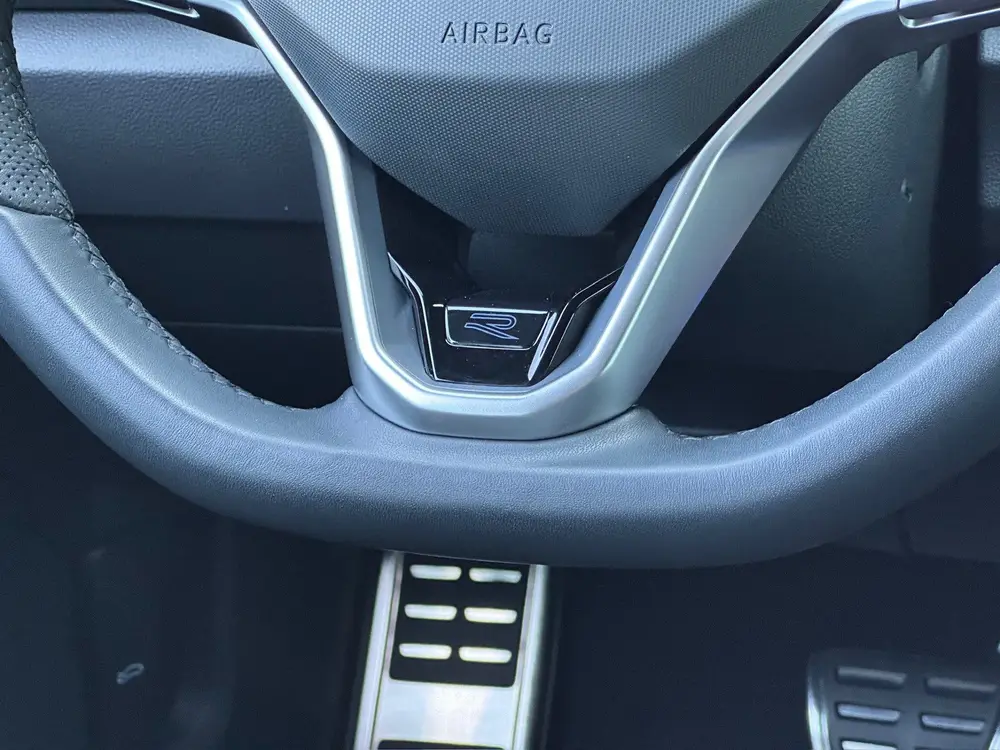 Volkswagen T-Roc 1.5 TSI 150pk DSG R-Line | Camera | Keyless uit 2025, foto 13