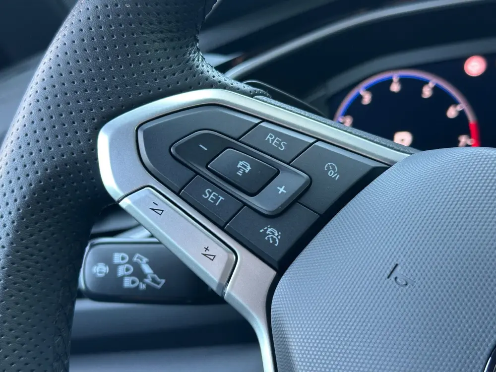 Volkswagen T-Roc 1.5 TSI 150pk DSG R-Line | Camera | Keyless uit 2025, foto 14