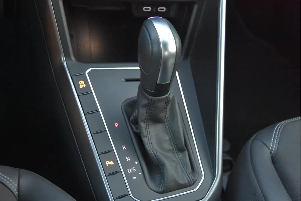 Volkswagen Polo 1.0 TSI DSG Highline R-Line Digital-cockpit uit 2021, foto 16