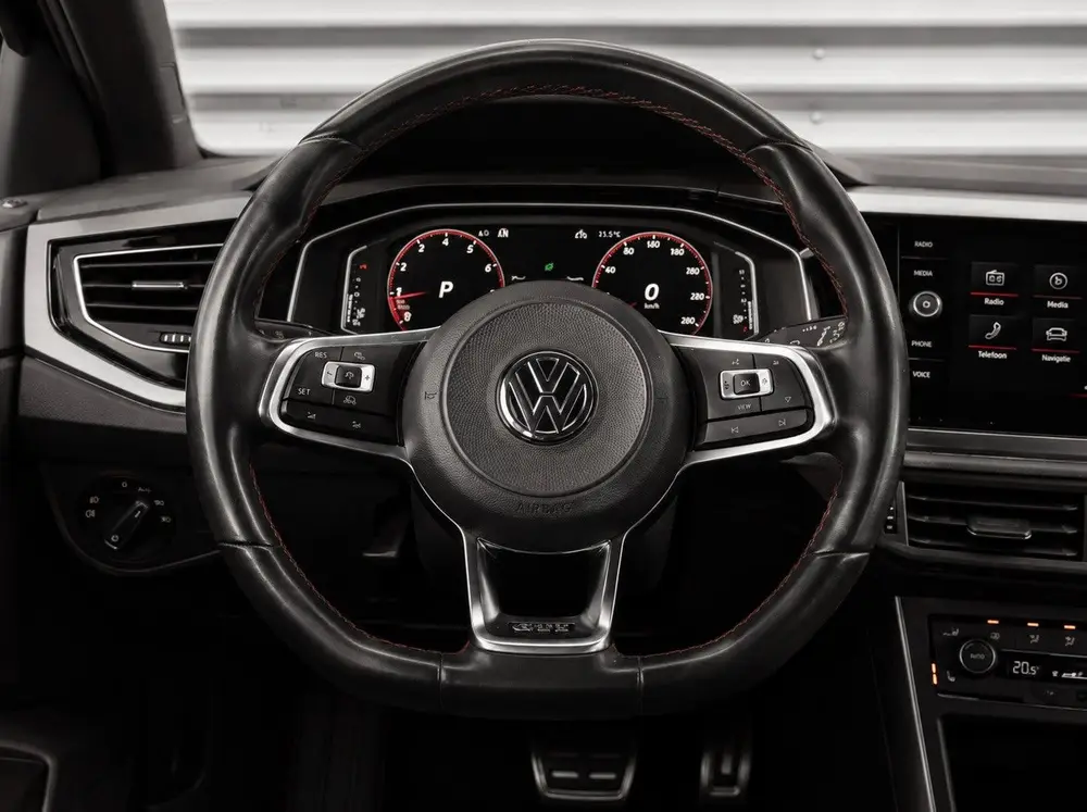 Volkswagen Polo 2.0 TSI GTI Alcantara Camera Virtual Keyless uit 2019, foto 17