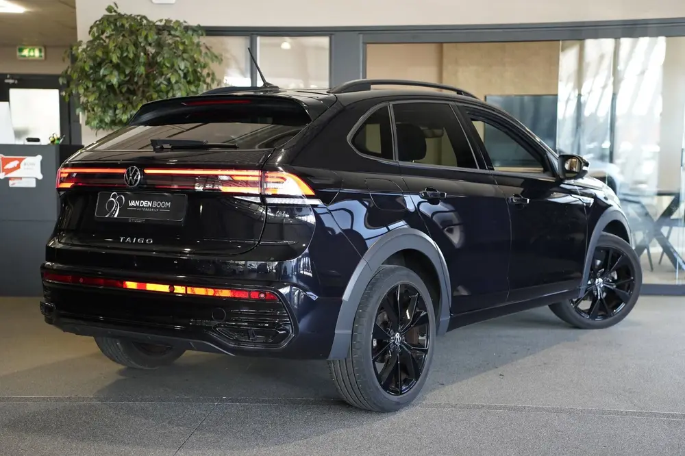 Volkswagen Taigo 1.0 TSI 2x R-Line DSG Black Style IQ Matrix uit 2022, foto 2