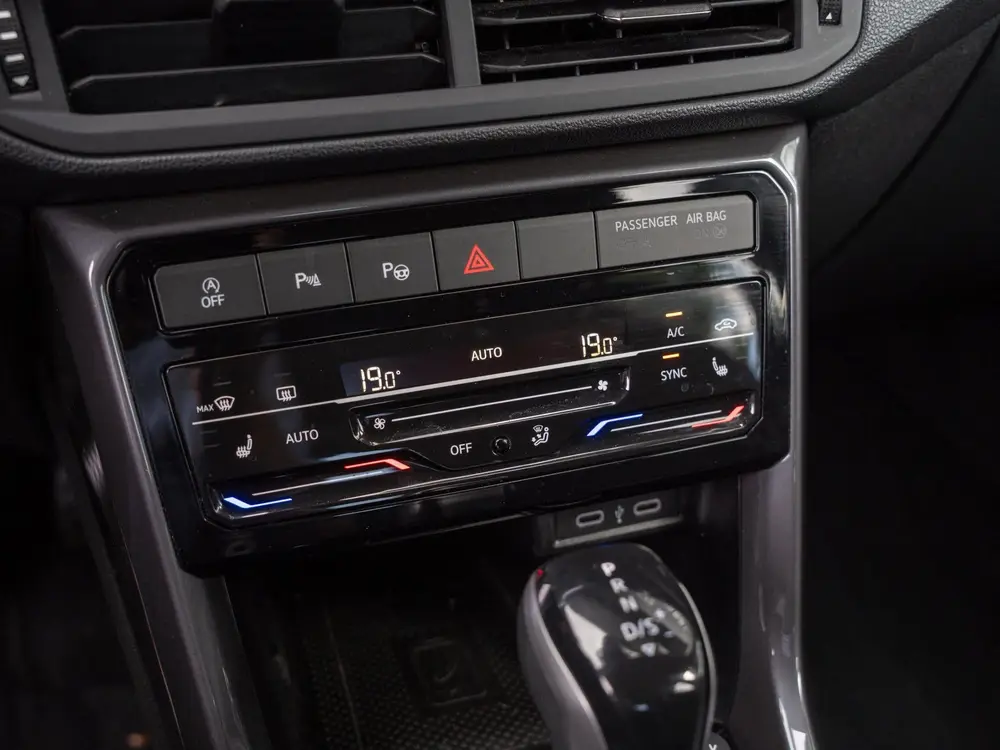 Volkswagen T-Cross 1.0 TSI Style 115pk Automaat | Cockpit | uit 2022, foto 13
