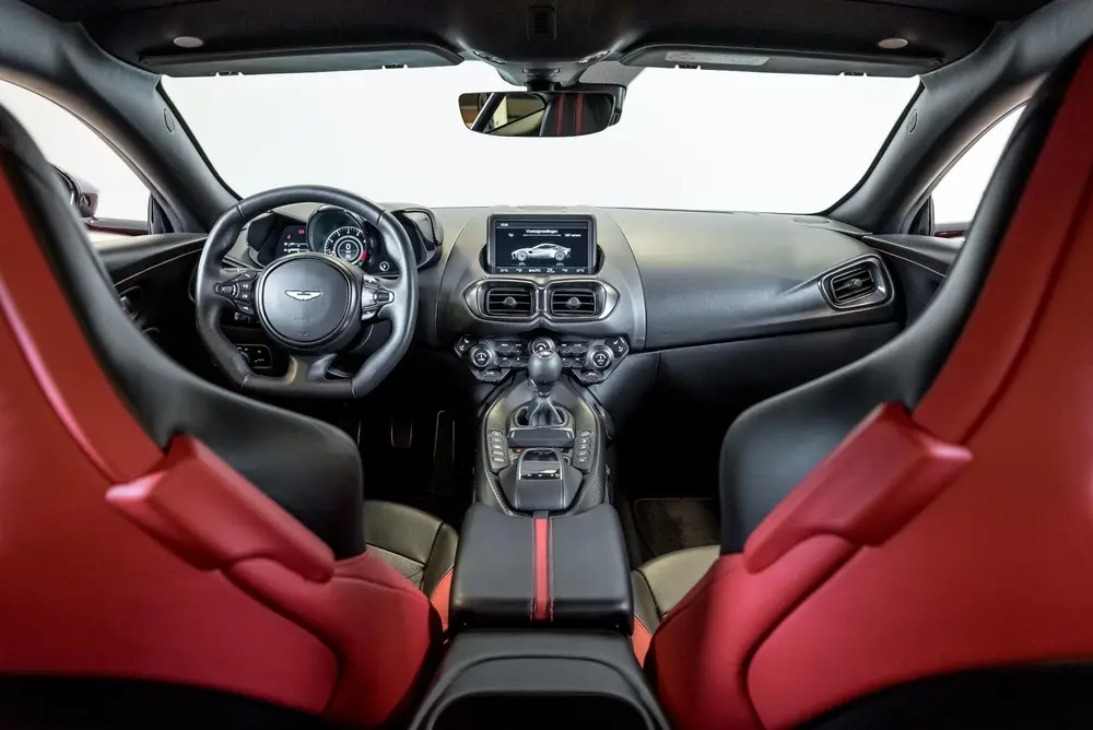 Aston Martin Vantage Coupe | Manual | Carbon Fibre Package | uit 2019, foto 13