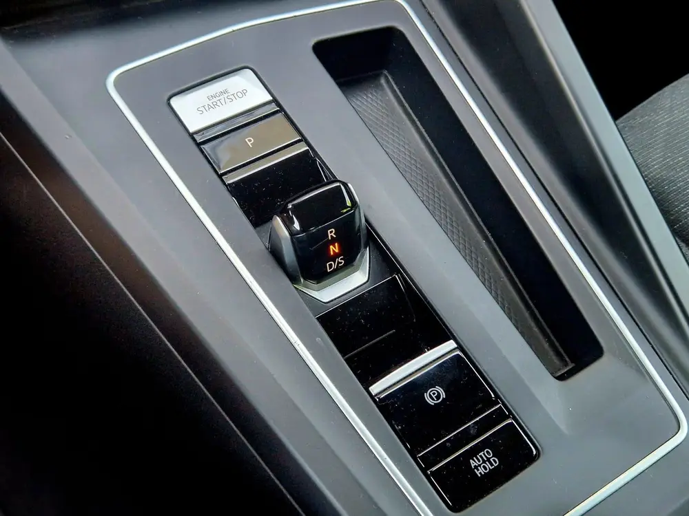 Volkswagen Golf 1.0 eTSI Life Business / Carplay / Stoelverw uit 2022, foto 15