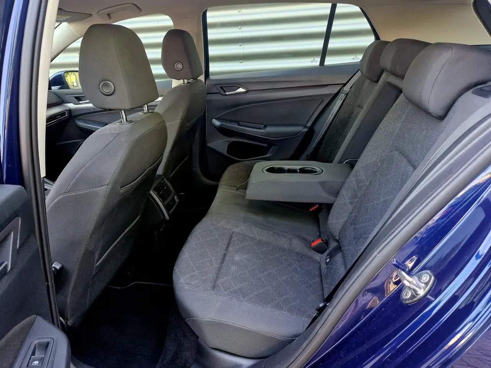 Volkswagen Golf 1.0 eTSI Life Business / Carplay / Stoelverw uit 2022, foto 5