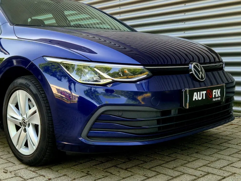 Volkswagen Golf 1.0 eTSI Life Business / Carplay / Stoelverw uit 2022, foto 6