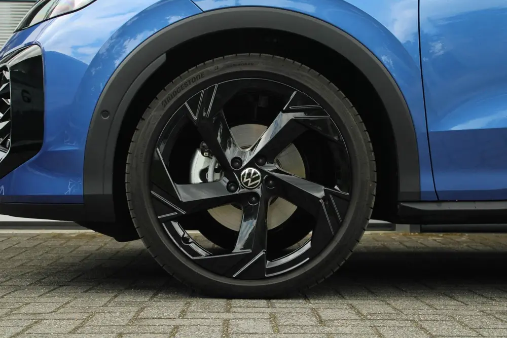 Volkswagen T-Roc 1.5 eTSI 150pk DSG R-Line First Edition | H uit 2025, foto 12