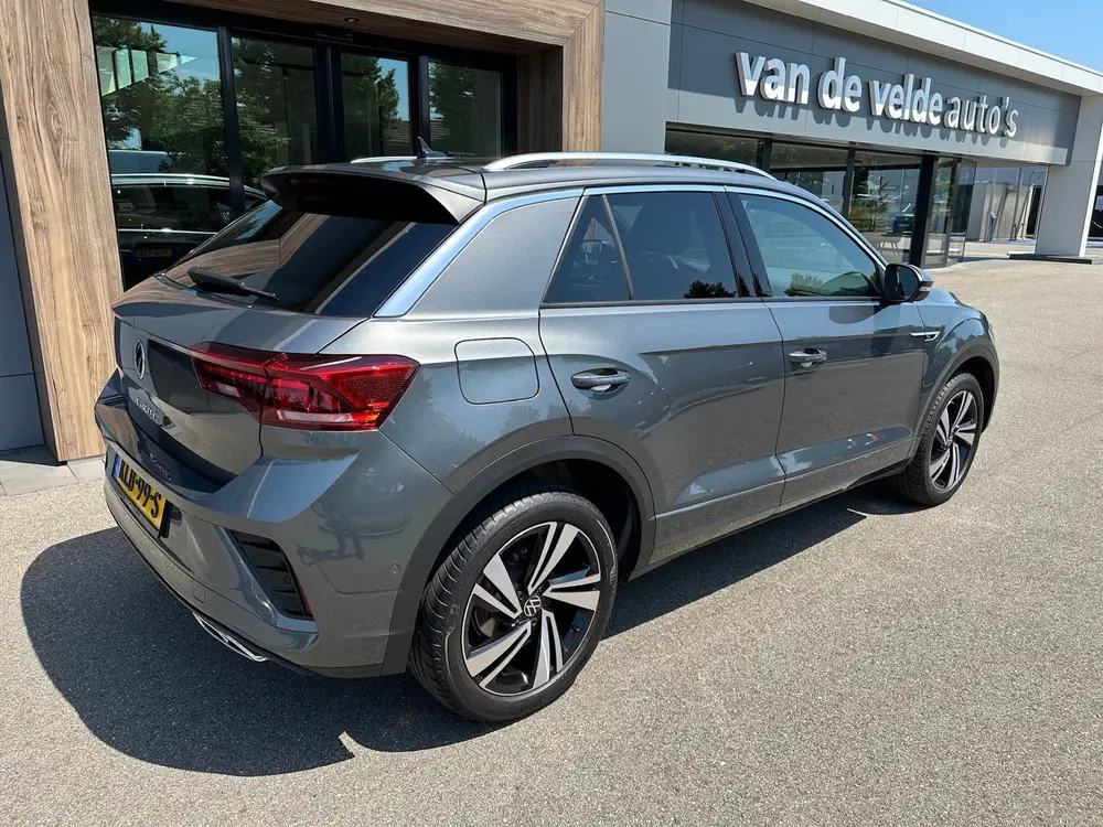 Volkswagen T-Roc 1.5 TSI 150pk DSG R-Line | Camera | Keyless uit 2025, foto 4